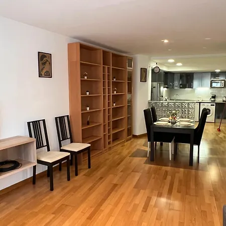 Bright In Maragall Apartment