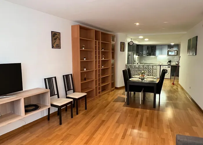 Bright In Maragall Apartment